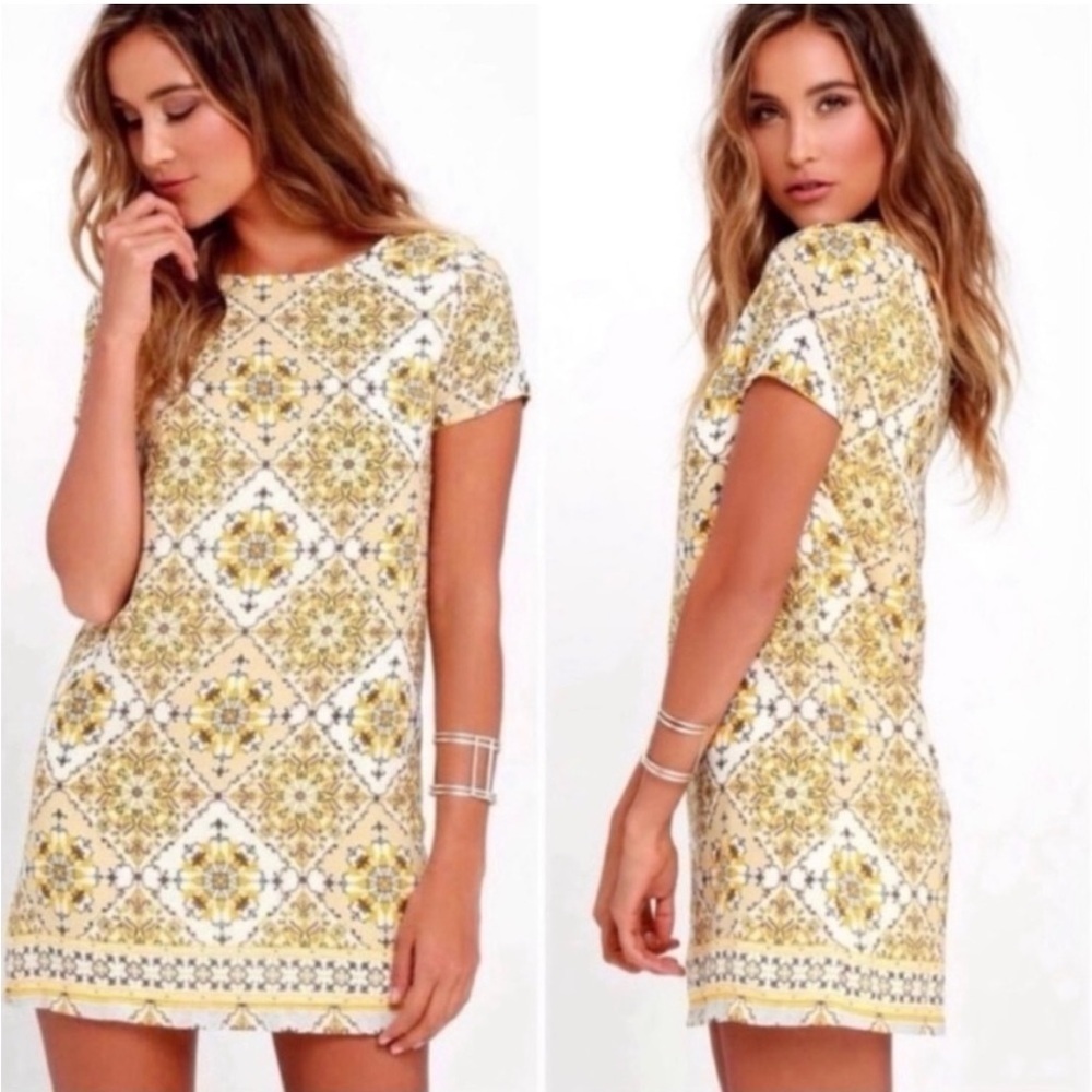 Lulus Dandy Lion Mini Dress S Shift Yellow Print Tile Vacation Party Summer Trip